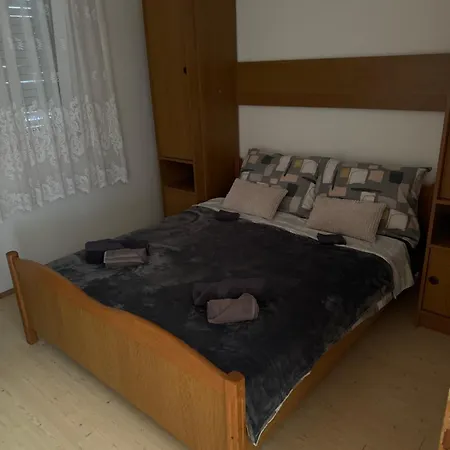 Apartman J&b *